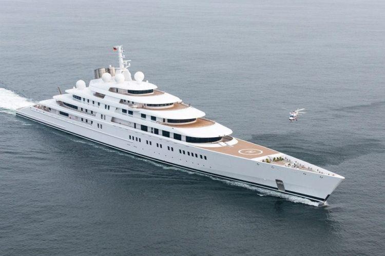 Azzam – самая длинная супер-яхта. Новый мировой рекорд.